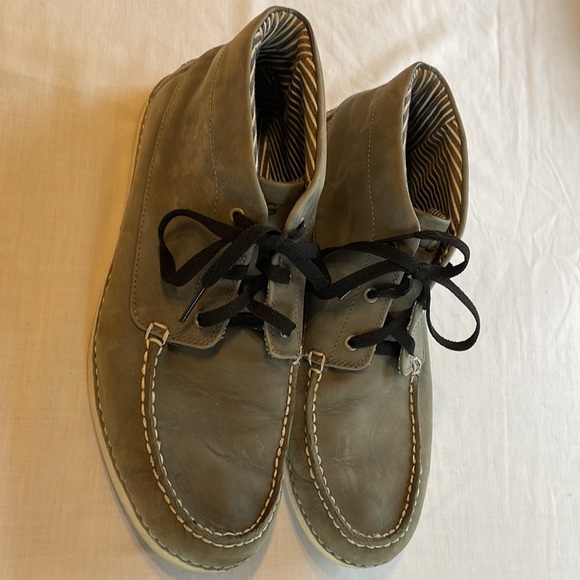 Ugg Casual Shoes Men’s Size 10.5 Medium Gray Leather Comfort Ankle High - Picture 5 of 12